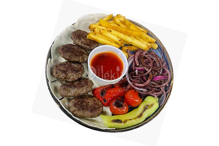 Izgara Köfte () @İskele Cafe & İzmir Lokmacısı