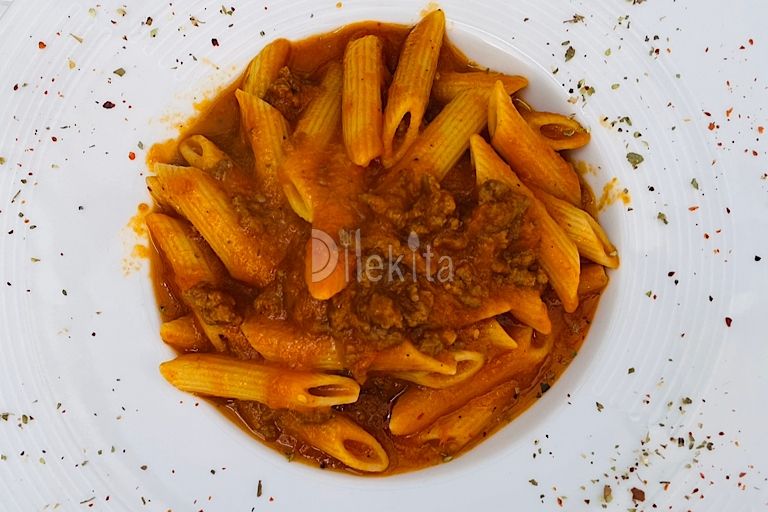 Penne Bolonez () @İskele Cafe & İzmir Lokmacısı