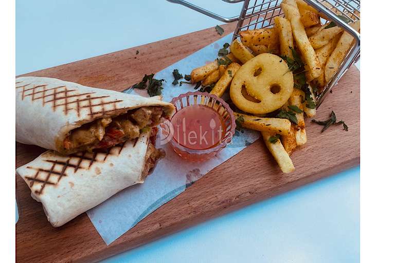 Tavuk Wrap () @İskele Cafe & İzmir Lokmacısı