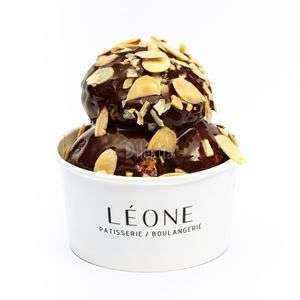 Profiteroles () @Léone Patisserie & Boulangerie