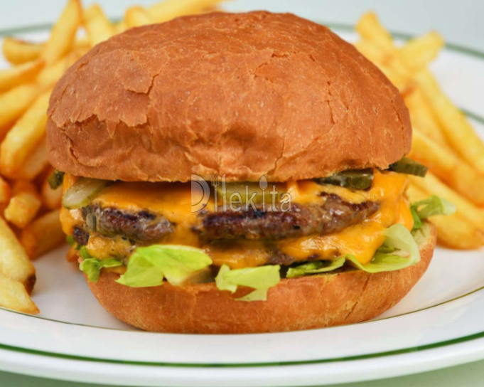 Cheese Burger () @Vakkorama Cafe