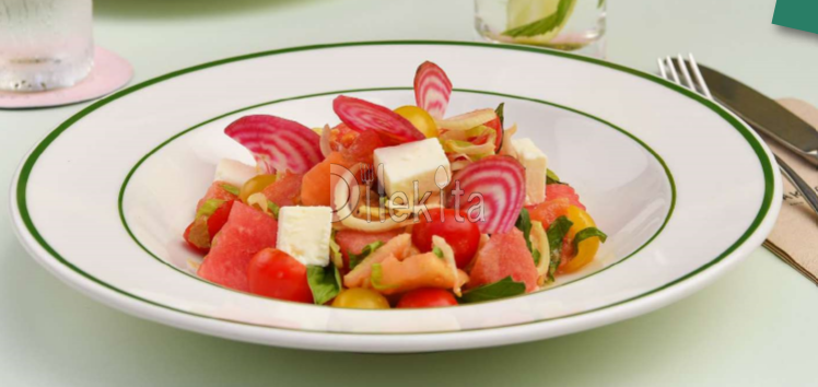 Domates Rezene Salatası () @Vakkorama Cafe